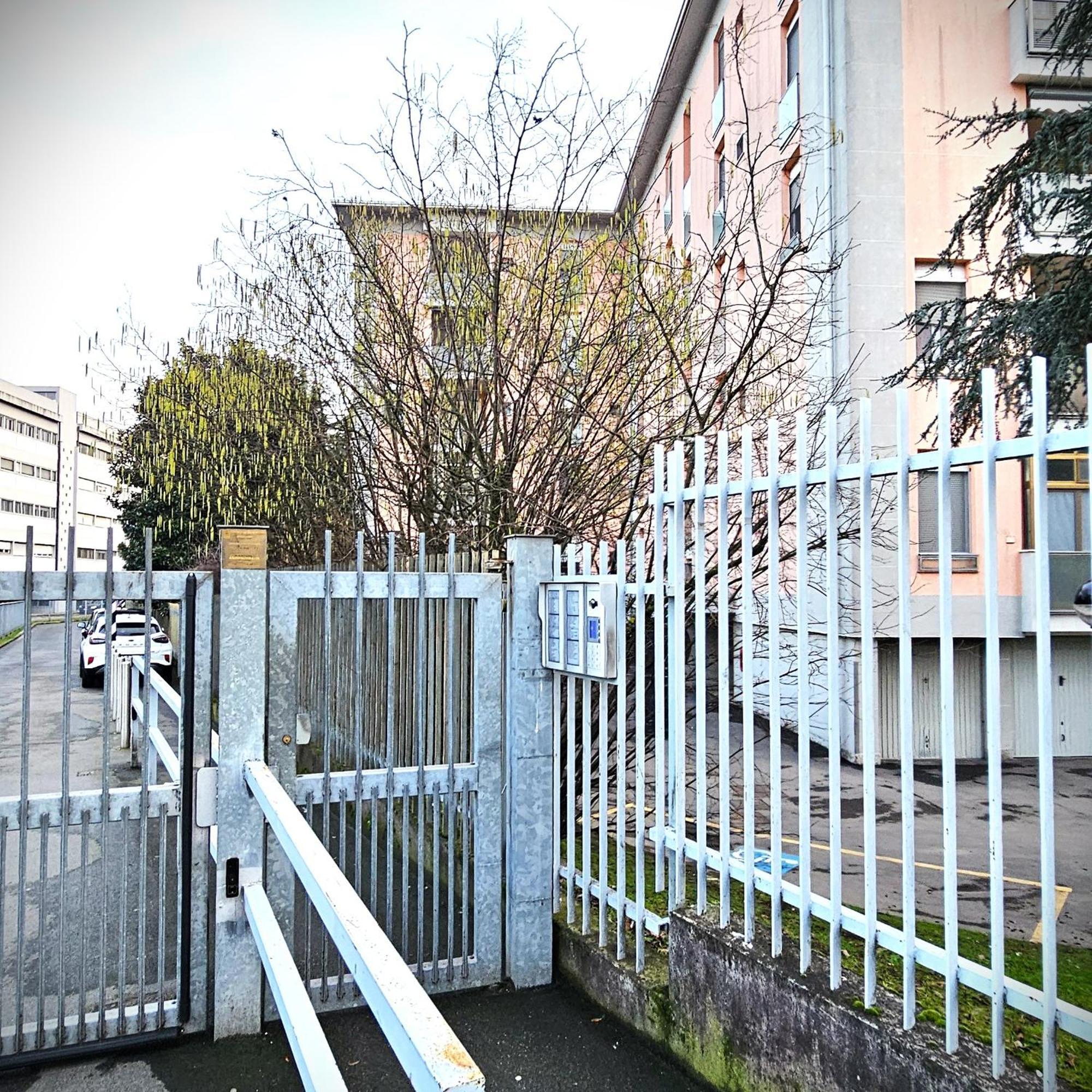 Bbking Appartamento Policlinico San Donato Milanese Eksteriør billede